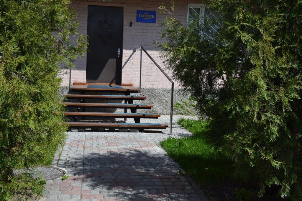 Sinay Hotel Poltava Ngoại thất bức ảnh